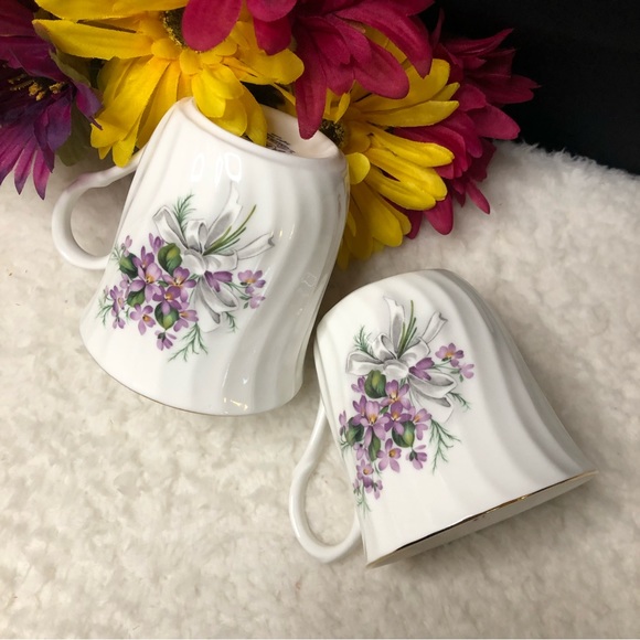 Set Of 2 Vintage Salem China English Collection Floral Gold Trim Ribbed Mugs - Picture 12 of 14